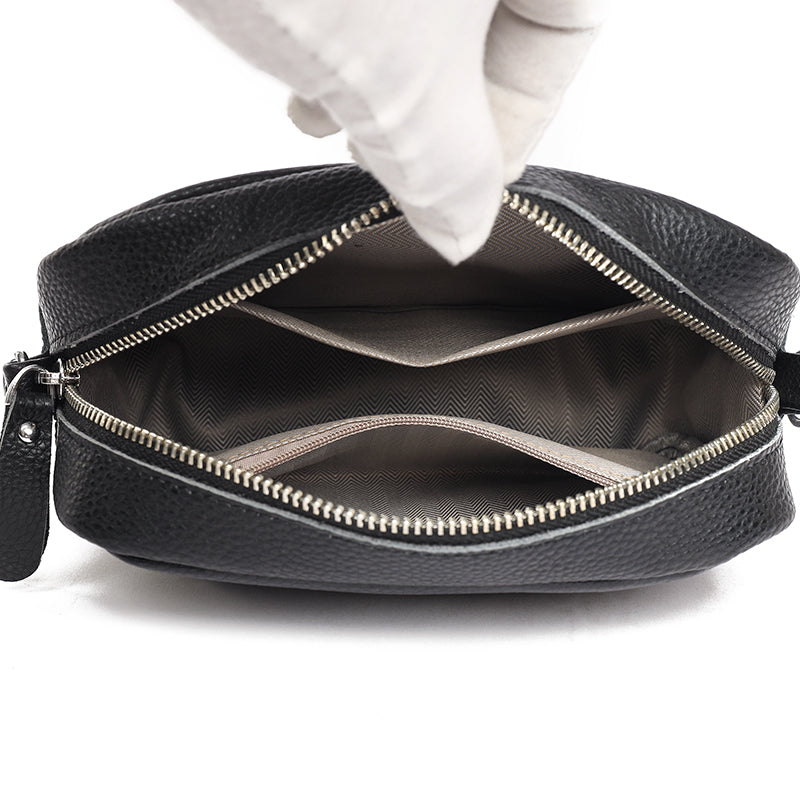 Abigail Echtleder-Schultertasche™ (-30%) - aus hochwertigem Kalbsleder mit komfortablem, breitem Riemen