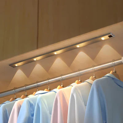 Hannah LedTube™ LED-Streifen mit Bewegungssensoren