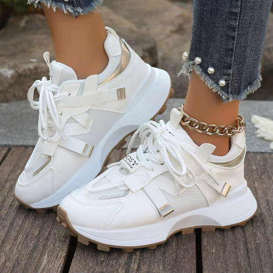 Julia UrbanFlex Sneaker™ – Ihr stilvoller Begleiter für jeden Tag